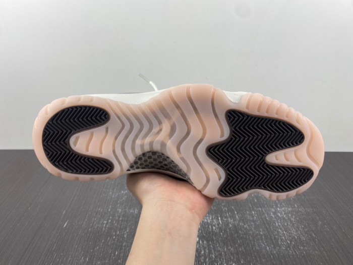 Air Jordan 11 “Neapolitan” AR0715-101
