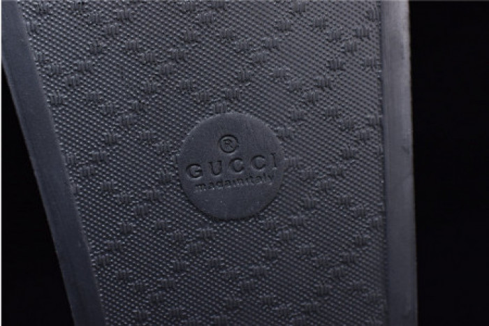GUCC SLIPPERS