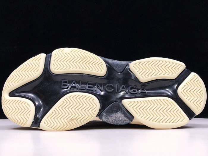 BLCG TRIPLE S TRAINER ‘VANILLE’ 536737 W09O6 9787