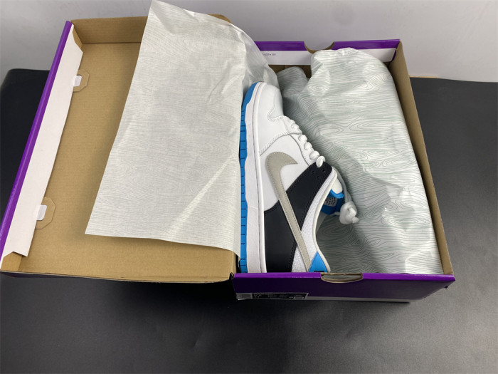 NIKE SB DUNK LOW “LASER BLUE” BQ6817-101