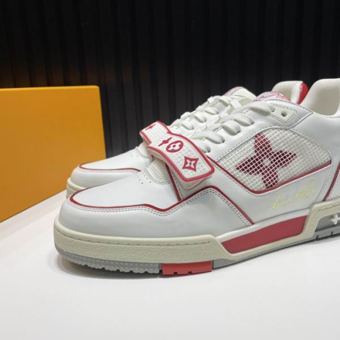 LV TRAINER SNEAKER LOW