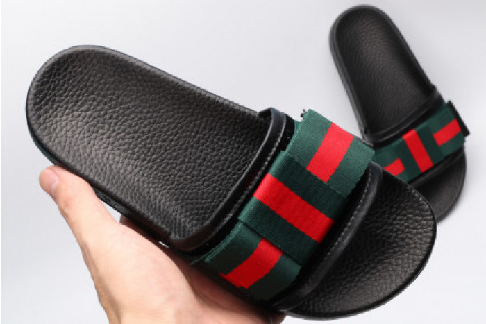 GUCC SLIPPERS