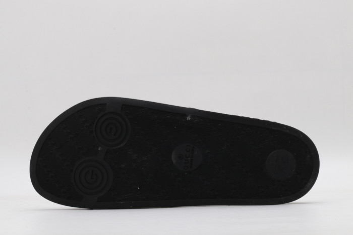 GUCC SLIPPERS