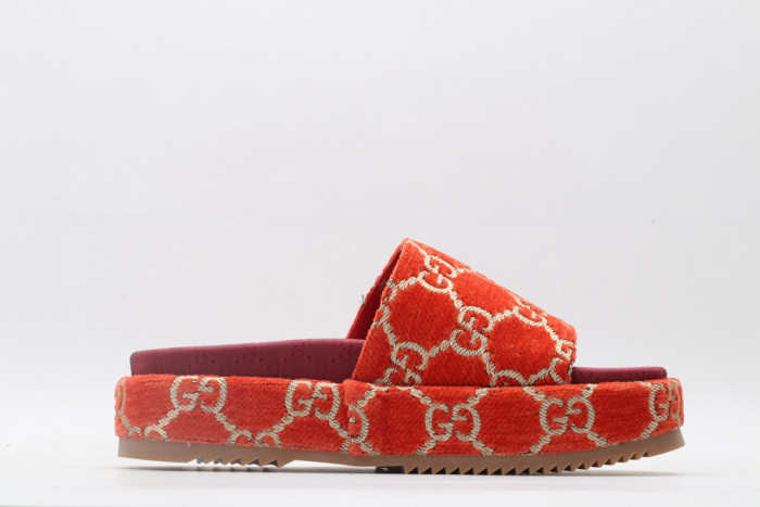 GUCC SLIPPERS