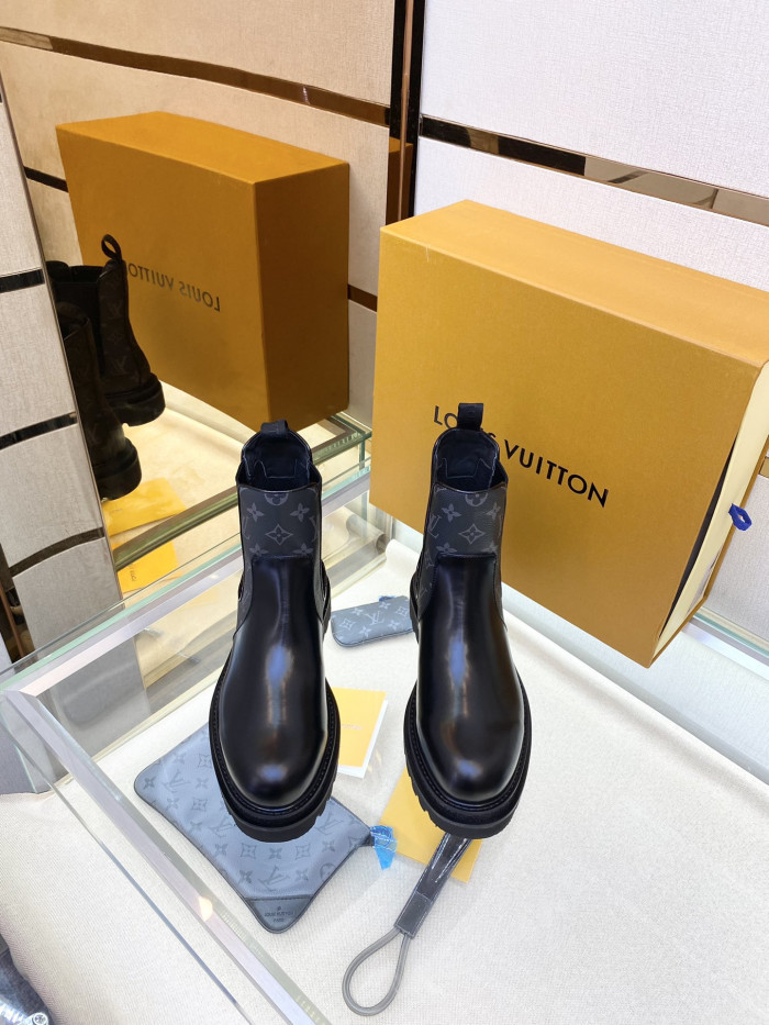 LOUS VUITO BOOTS